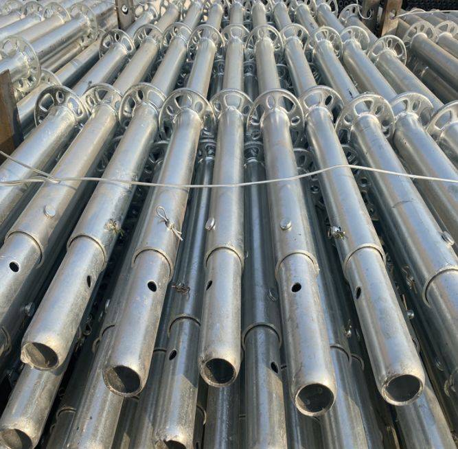 為什么盤(pán)扣腳手架比扣件式鋼管腳手架貴了2倍？ (圖2)